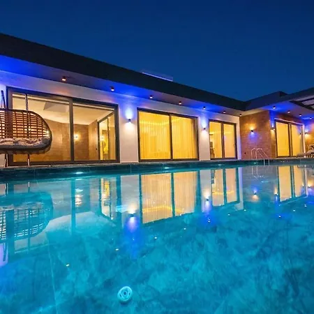 Modern Luxury Seaview 2br 빌라 카스